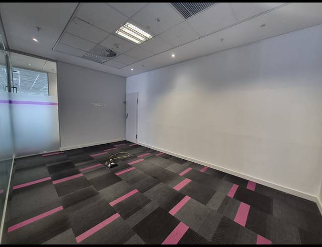 1,418M² OFFICE TO LET IN SANDTON CENTRAL